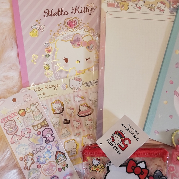 SOLD- Hello Kitty Stationary Bundle C - Picture 3 of 3